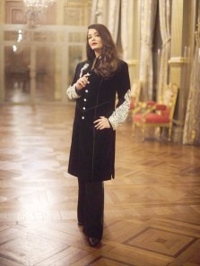 Priyanka Chopra reposts Aishwarya Rai’s Paris Fashion Week look: ‘Icon recognises icon’