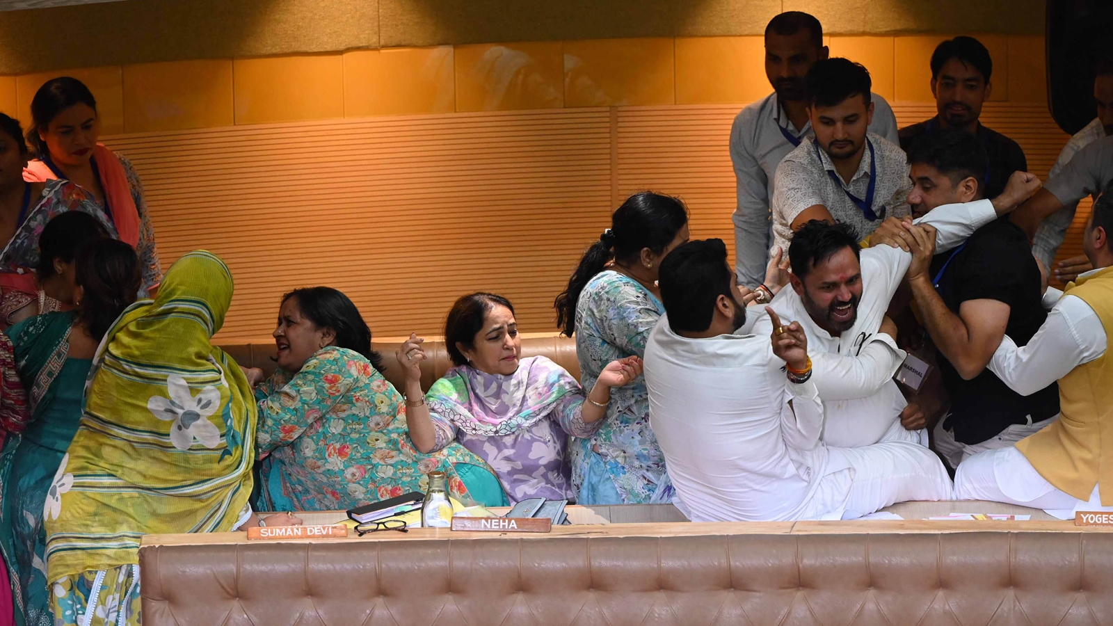 Chandigarh Councillors Disrupt Meeting; Debate City Projects