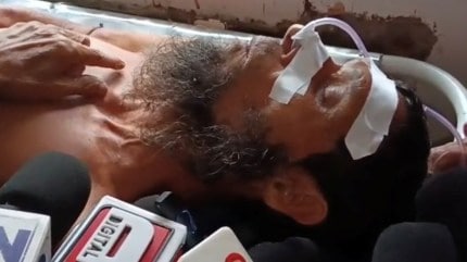 Farmer tries to die by suicide, Farmer tries to kill self, Farmer suicide, electoral roll deletion, nationwide SIR, Special Intensive Revision (SIR), Assembly elections, Assembly polls, nationwide Special Intensive Revision of electoral rolls, nationwide SIR of of electoral rolls, Special Intensive Revision of electoral rolls, SIR of of electoral rolls, Election Commission, Election Commission of India, Indian express news, current affairs