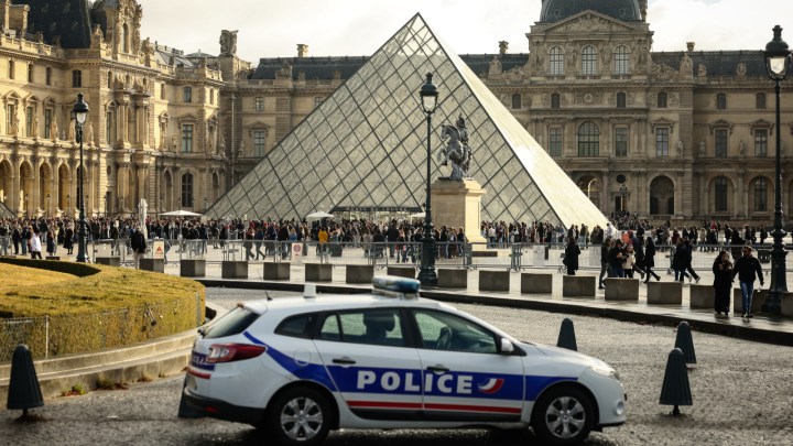 Two suspects arrested for Louvre Museum heist 'partially admit' involvement
