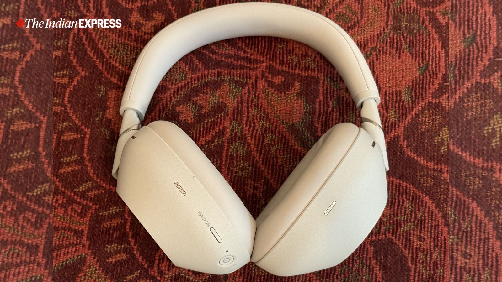 Sony WH-1000XM6
