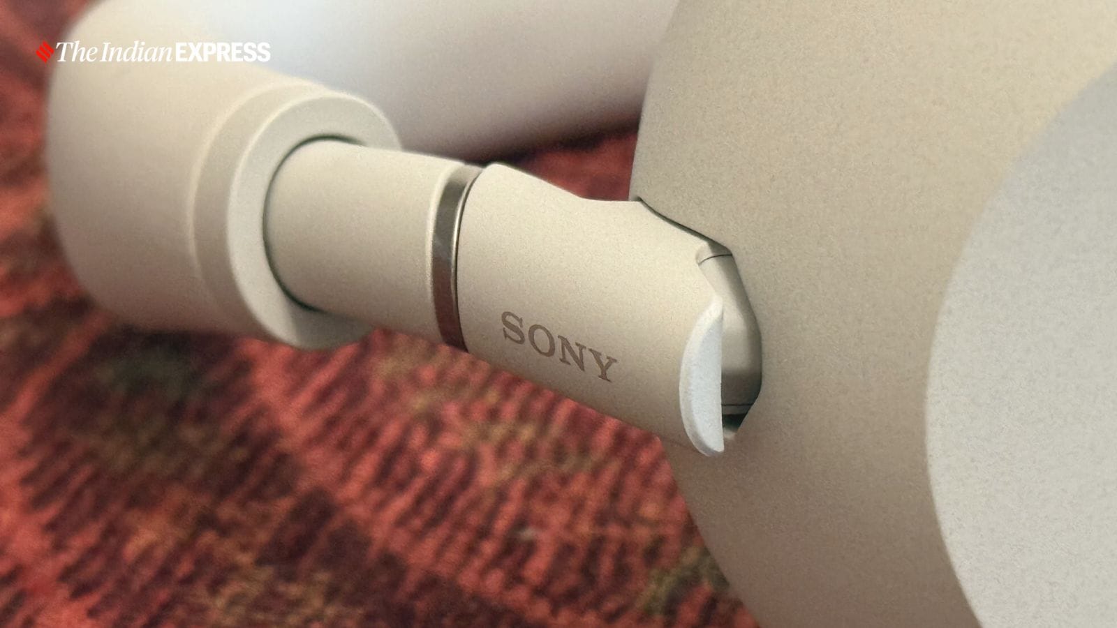 Sony WH-1000XM6