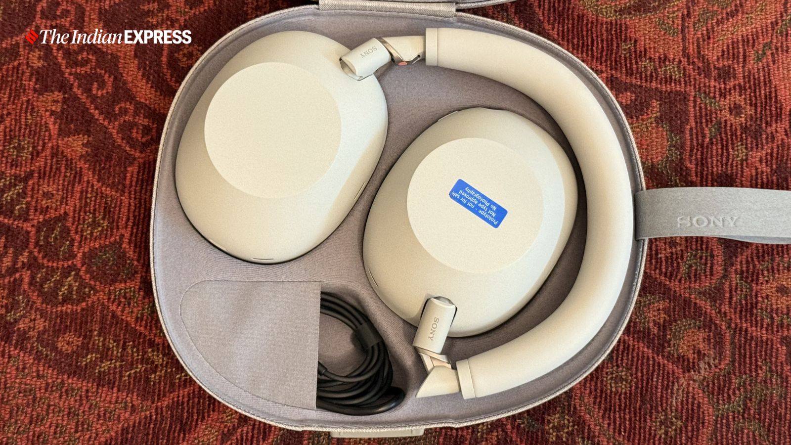 Sony WH-1000XM6