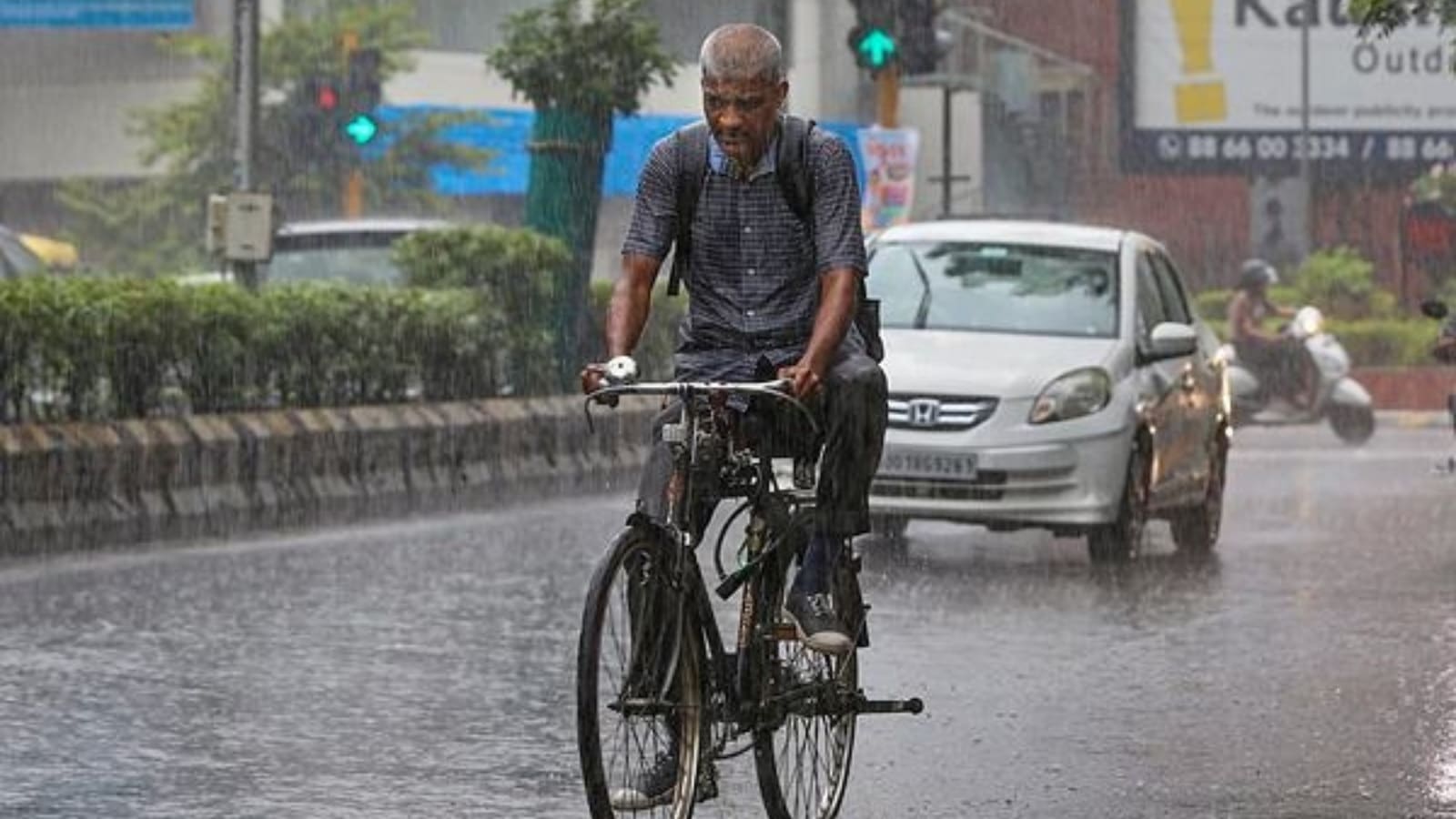 Gujarat sees max temperatures drop by nearly 10 degrees Celsius more than normal in October
