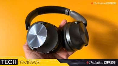 The Noise Master Buds Max are lightweight over-the-ear headphones that look premium with their plush earcups and stylish design.