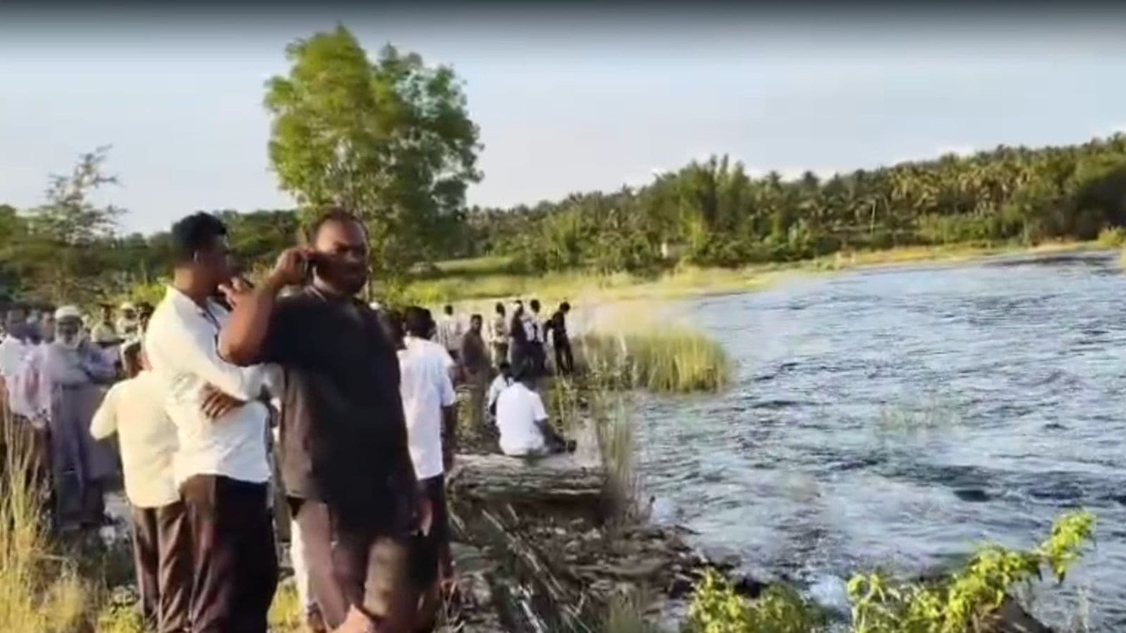 Six of a family, including two kids, swept away as dam gates automatically open in Mandya; 3 bodies recovered