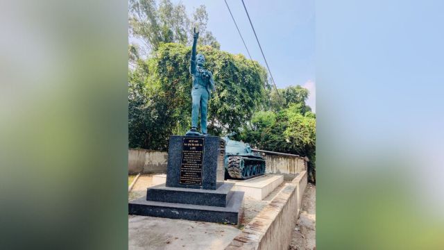 Major Bhupinder Singh statue