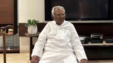 Makwana was working as a Customs inspector at Ahmedabad airport and a member of the Socialist Party when Indira Gandhi invited him to join the Congress.