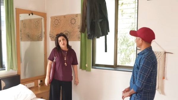 Farah Khan visited her old house. (Pic: Farah/YT)