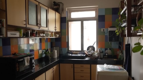 Farah Khan visited her old house. (Pic: Farah/YT)