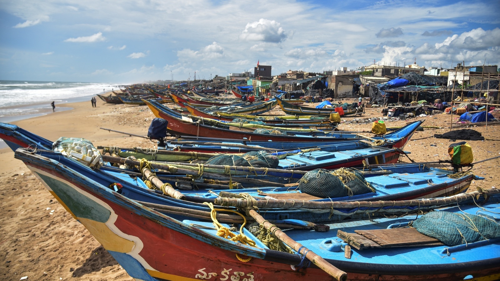 4 boats vanish overnight as territorial dispute between Tamil Nadu, Andhra fishermen leads to a political storm