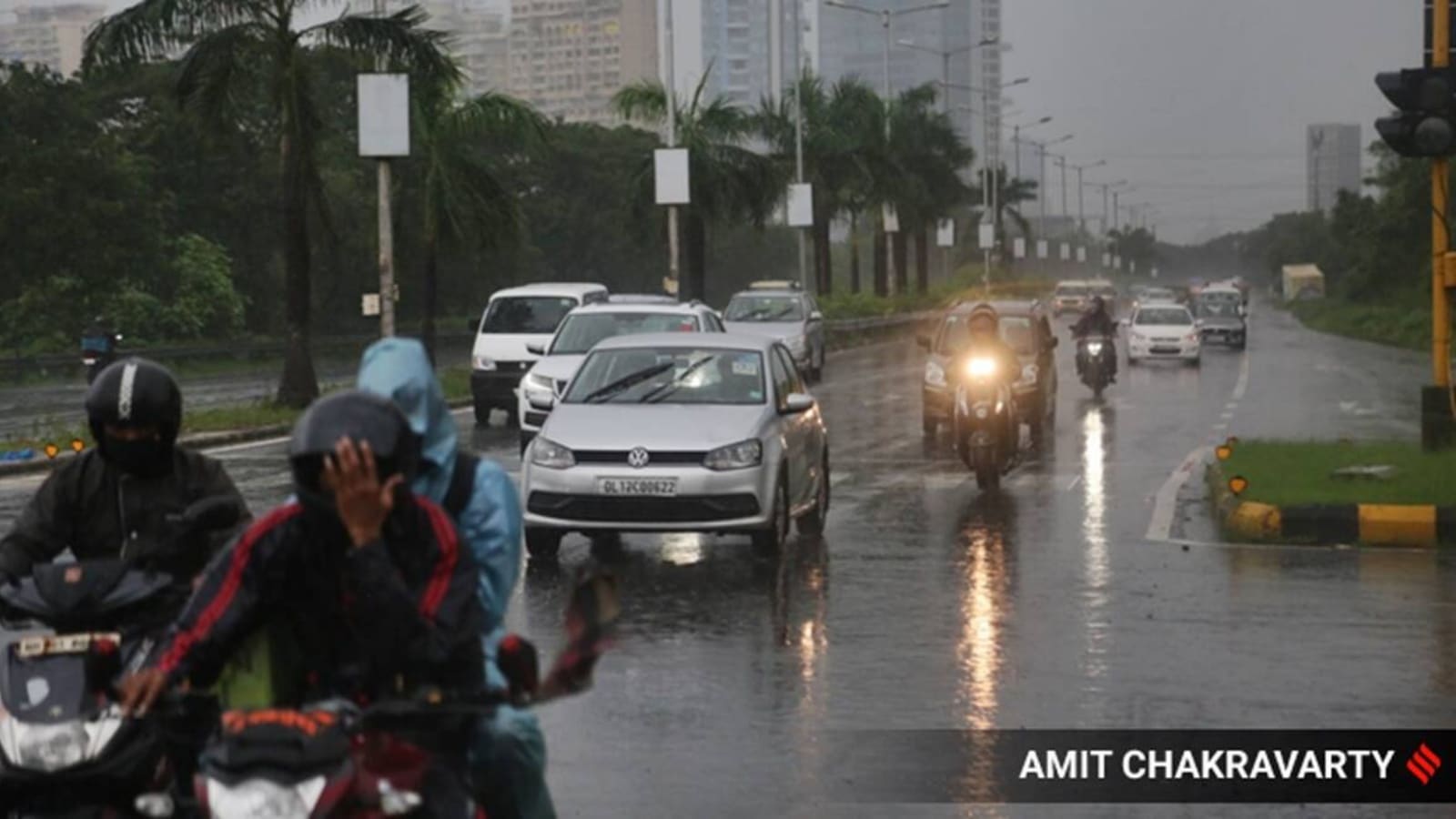 Yellow alert for Mumbai, Thane as IMD forecasts intermittent spells of rain until Sunday