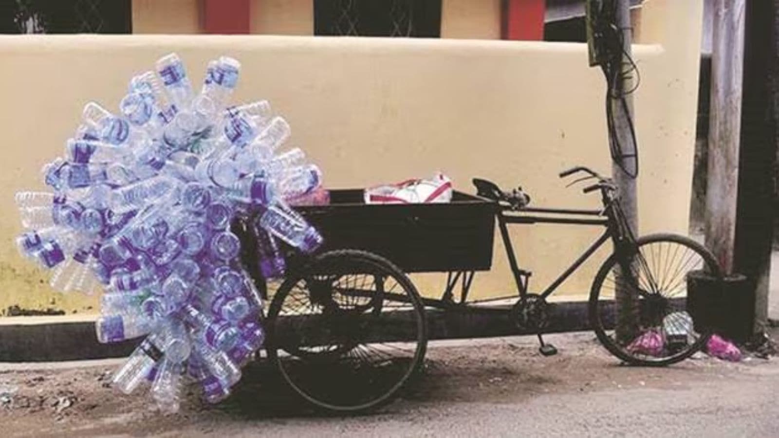 'Lead by example': DPCC asks its employees to stop using plastic bottles