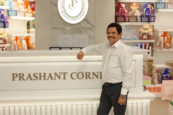 Prashant Sakpal was only 8 years old, working at Kirana shop, when he first dreamt of opening a shop of his own. Today he has 17 outlets of Prashant Corner