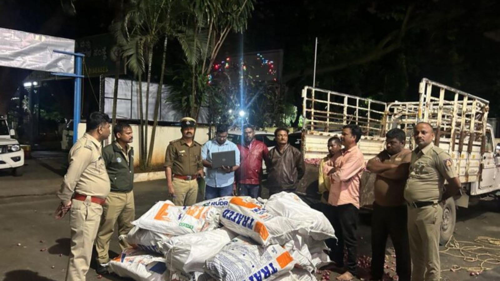 Bengaluru Police Arrest Gang, Seize Rs 1.12 Cr Sandalwood