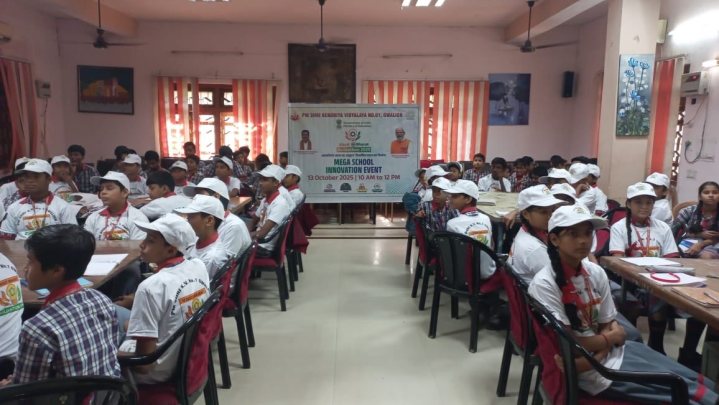 School students participating at the Viksit Bharat Buildathon launch event (Image via X-@kv1_gwl)