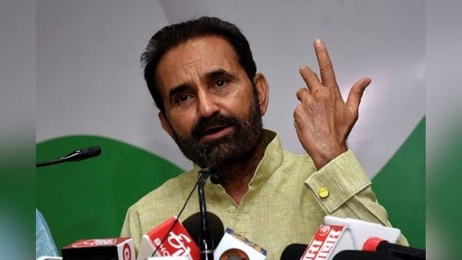 Congress MP from Gujarat and a former president of the Gujarat Pradesh Congress Committee Shaktisinh Gohil.