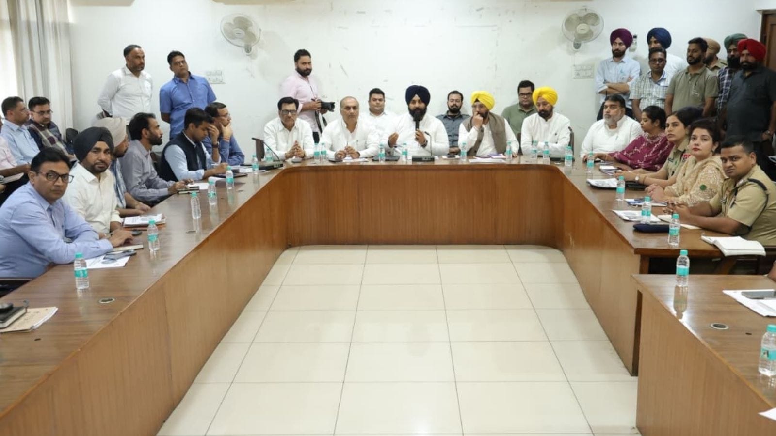 Bains holds review meetings for 350th Martyrdom Day of Sri Guru Tegh ...