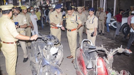 Eight injured, shops damaged in explosion at Kanpur market