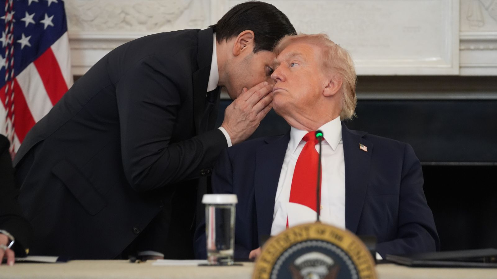 WATCH: Rubio slips Trump folded note during White House antifa ...