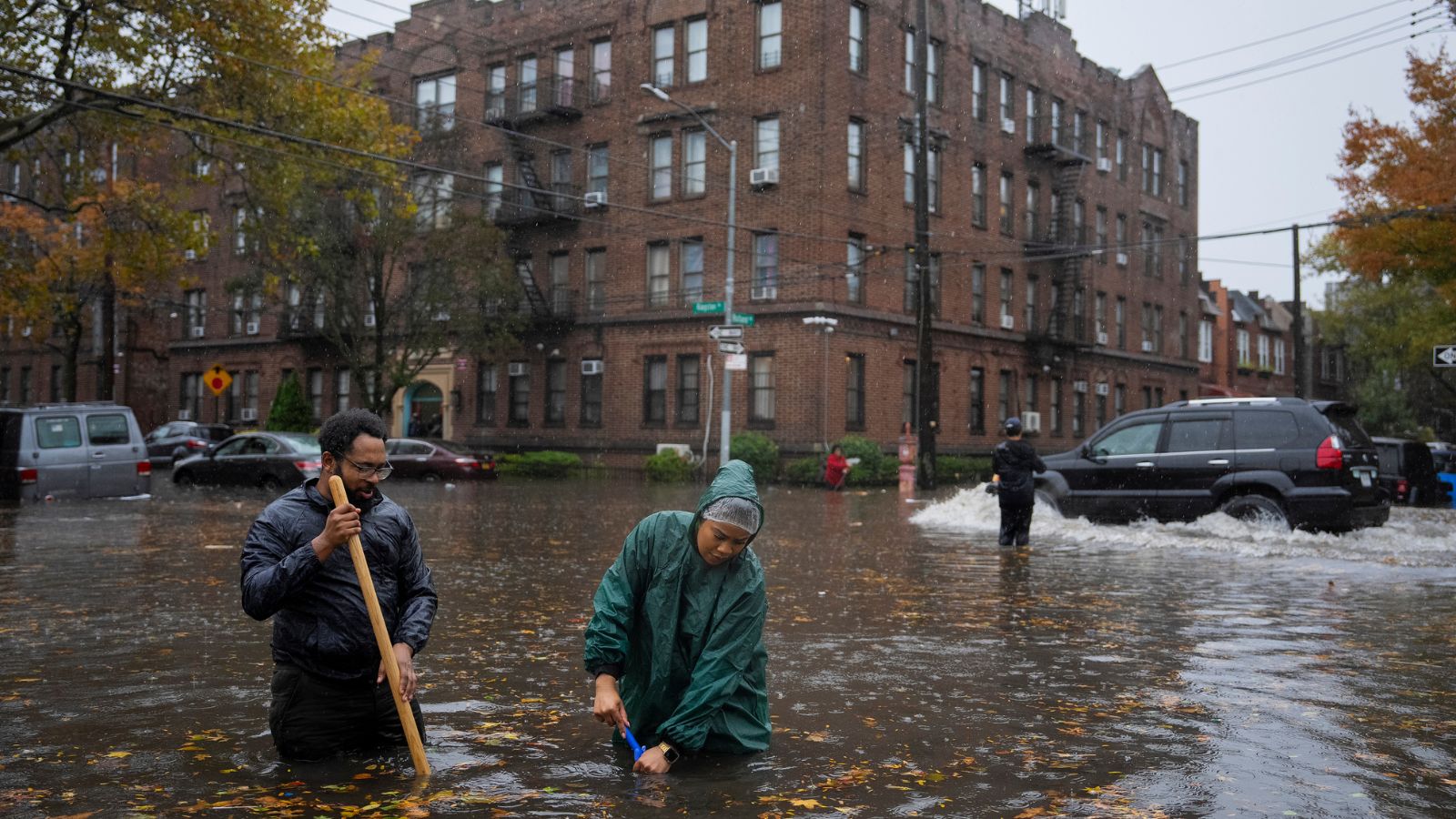 2 men die in basement flooding as sudden downpour hits New York area