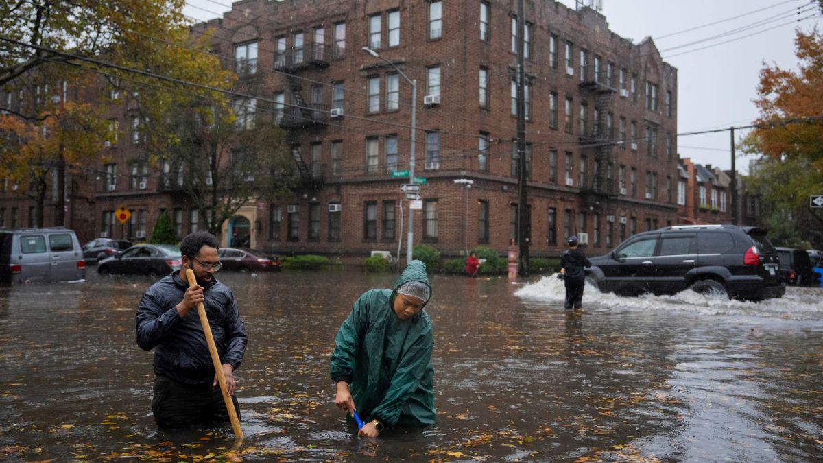 2 men die in basement flooding as sudden downpour hits New York area ...