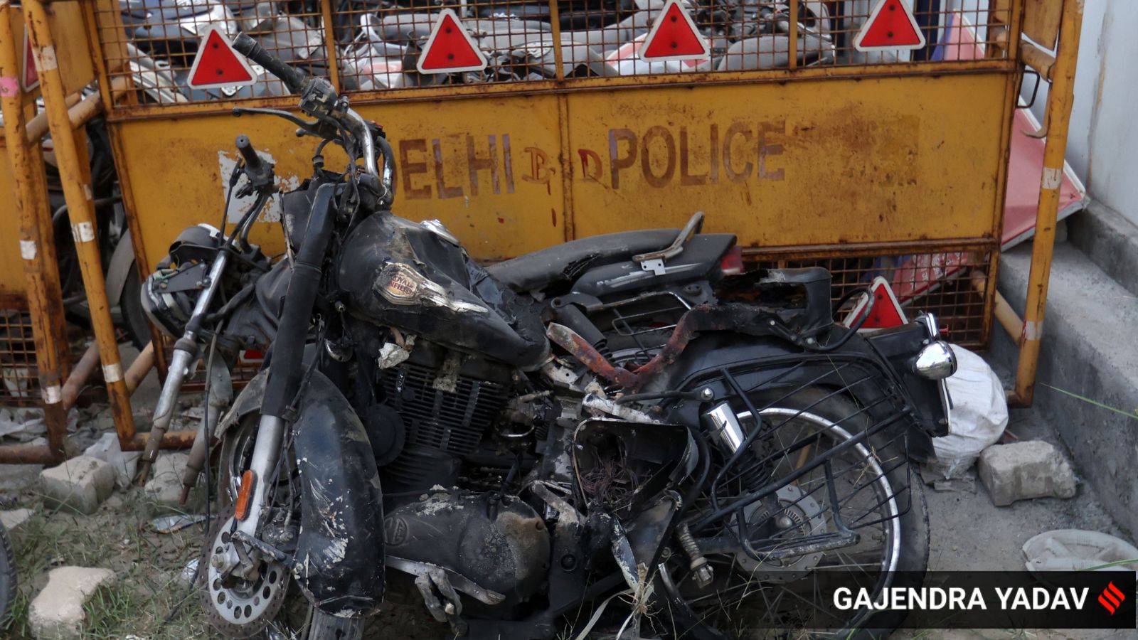 ‘Teeno ek saath bade hue, aur ek saath chale gaye’: 3 Delhi men killed after Royal Enfield crashes into barricade