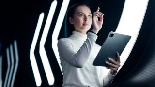 From longer hours to lost opportunities, women in tech say bias and lack of female leaders still shape their everyday experience. (Image: FreePik)