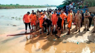 13 drown in yamuna during Durga Puja in Agra