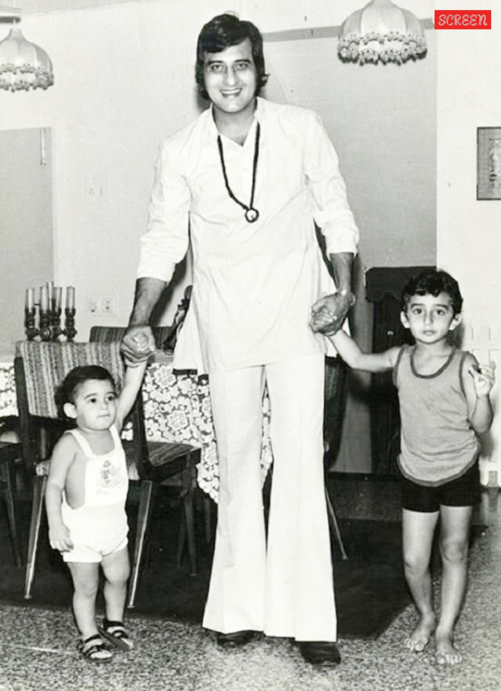 Vinod Khanna's first wife Geetanjali was left to hold the family together