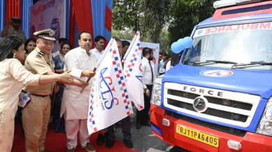 The minister urged private institutions to work together to boost Delhi's medical emergency preparedness.