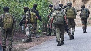 One of two soldiers missing in South Kashmir forests found dead