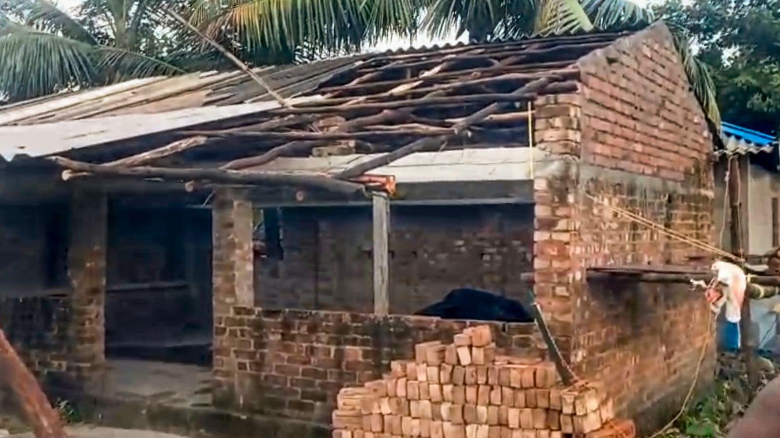 Bengal to face rainy weekend; landslide warning for north