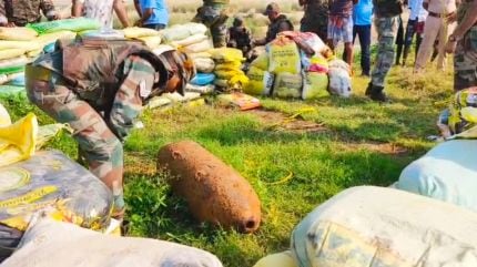 bomb, bolpur, ajay river,