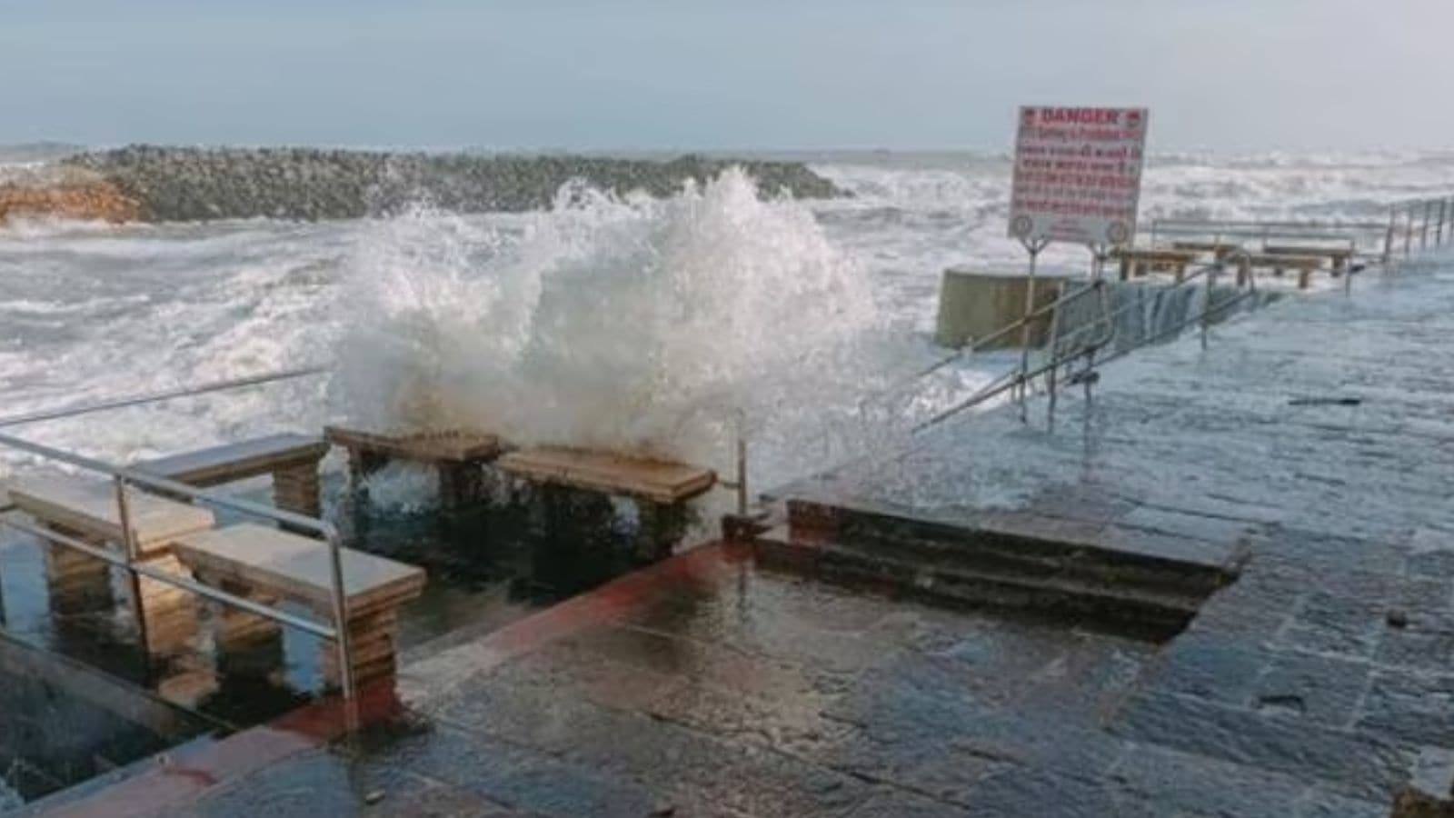 Cyclonic storm ’Shakhti’: IMD issues warning to Gujarat ports, fishermen