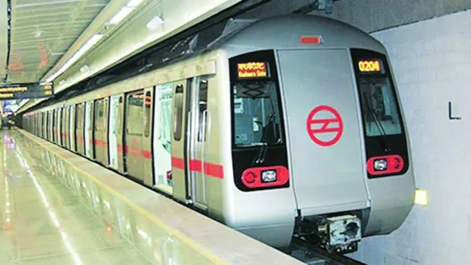 From nearby stations to fares: Soon, Delhi Metro passengers will get real-time info on Mappls app