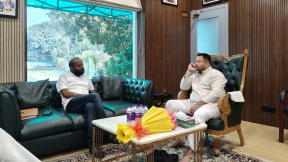 I P Gupta, Meet new Opposition ally I P Gupta, Gandhi Maidan, Indian Inclusive Party, Patna, Bihar Assembly elections, bihar Mahagathbandhan alliance, Mahagathbandhan alliance, Indian express news, current affairs