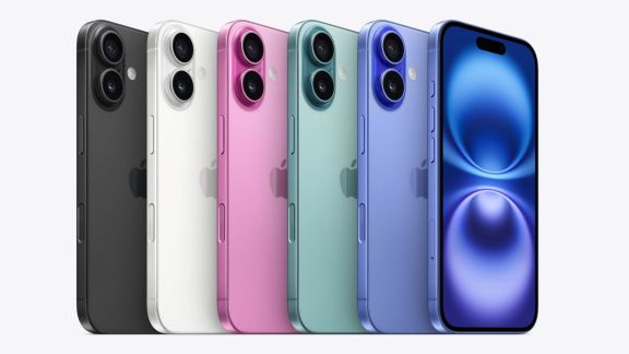 iPhone 16 and iPhone 15 are now available with significant price cuts on Amazon India, including cashback and exchange schemes for eligible users. (Image: Apple)