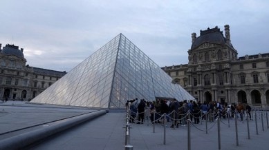 Louvre heist jewels