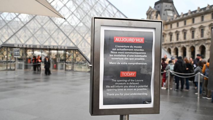 Louvre Museum thieves seen cutting glass during shocking heist