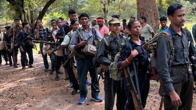 armed Maoists surrender, Maoists surrender, armed Maoists surrender in Bastar, Maoists surrender in Bastar, Raipur, Chhattisgarh Maoists, Indian express news, current affairs
