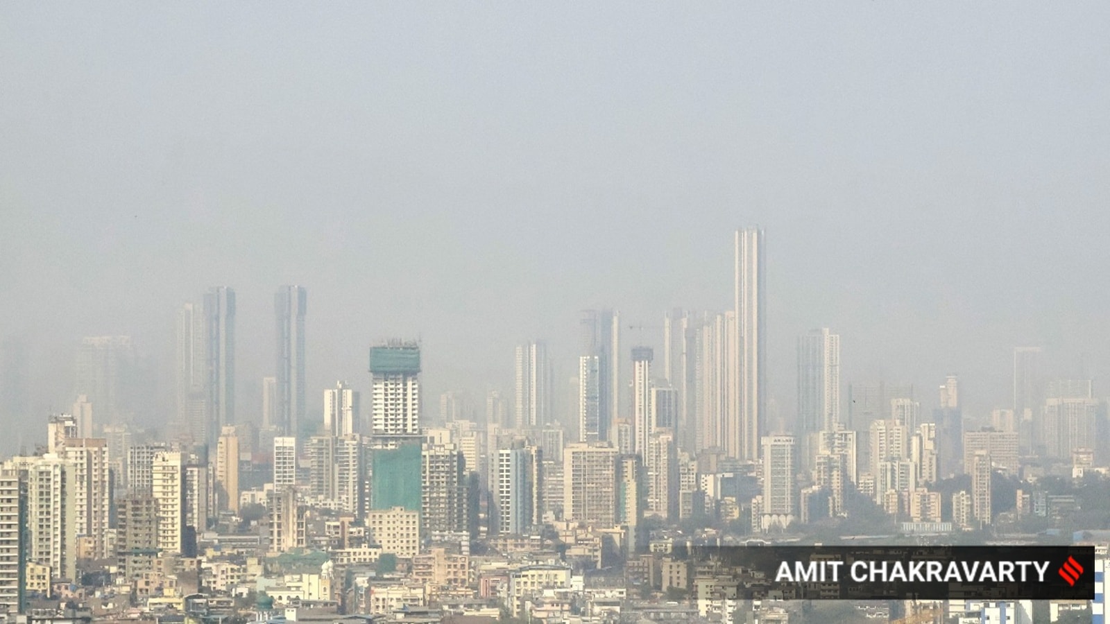 Mumbai AQI remains in ‘moderate’ category at 143, Colaba records worst air quality in city Mumbai AQI remains in ‘moderate’ category at 143, Colaba records worst air quality in city