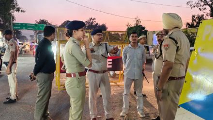 Panchkula Police officials during checking at border points of Panchkula. (Express Photo)