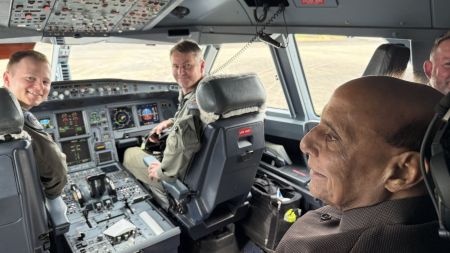 The defence minister said both sides discussed potential for "deeper defence industry partnerships".