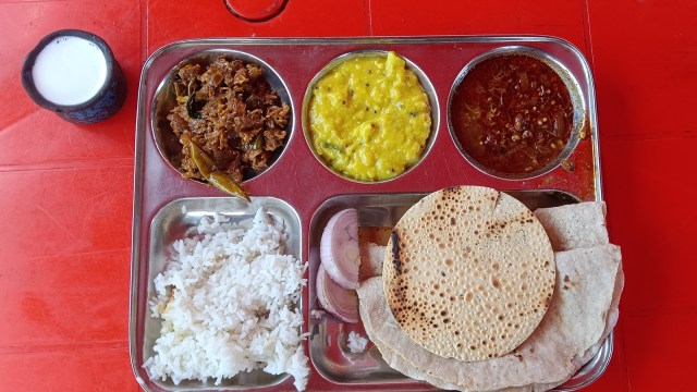 pithla bhakri
