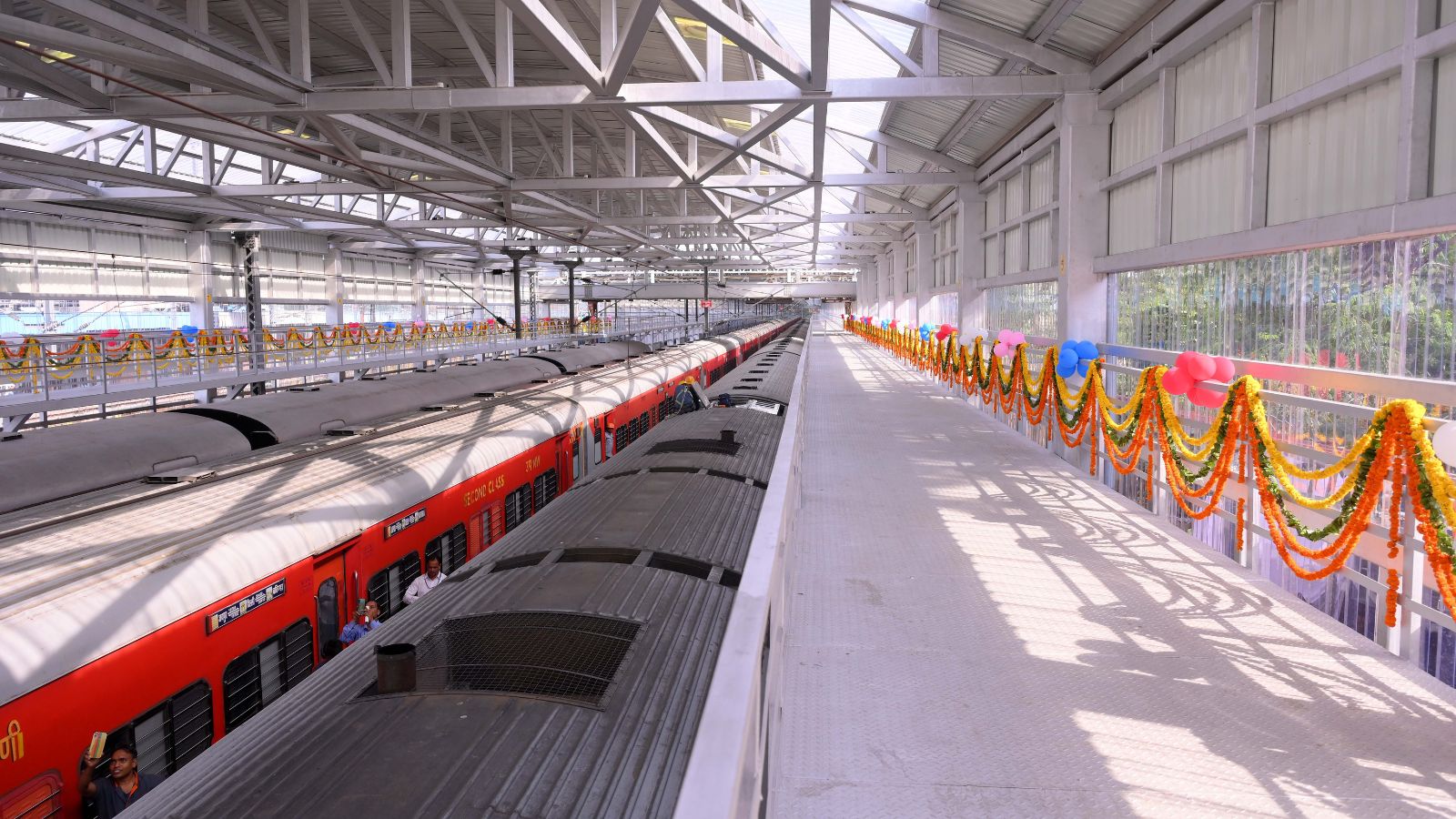 Railways approves second direct Superfast train between Bengaluru and Mumbai – check route, stoppages