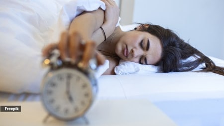 An expert reveals how your daily routines ruin sleep