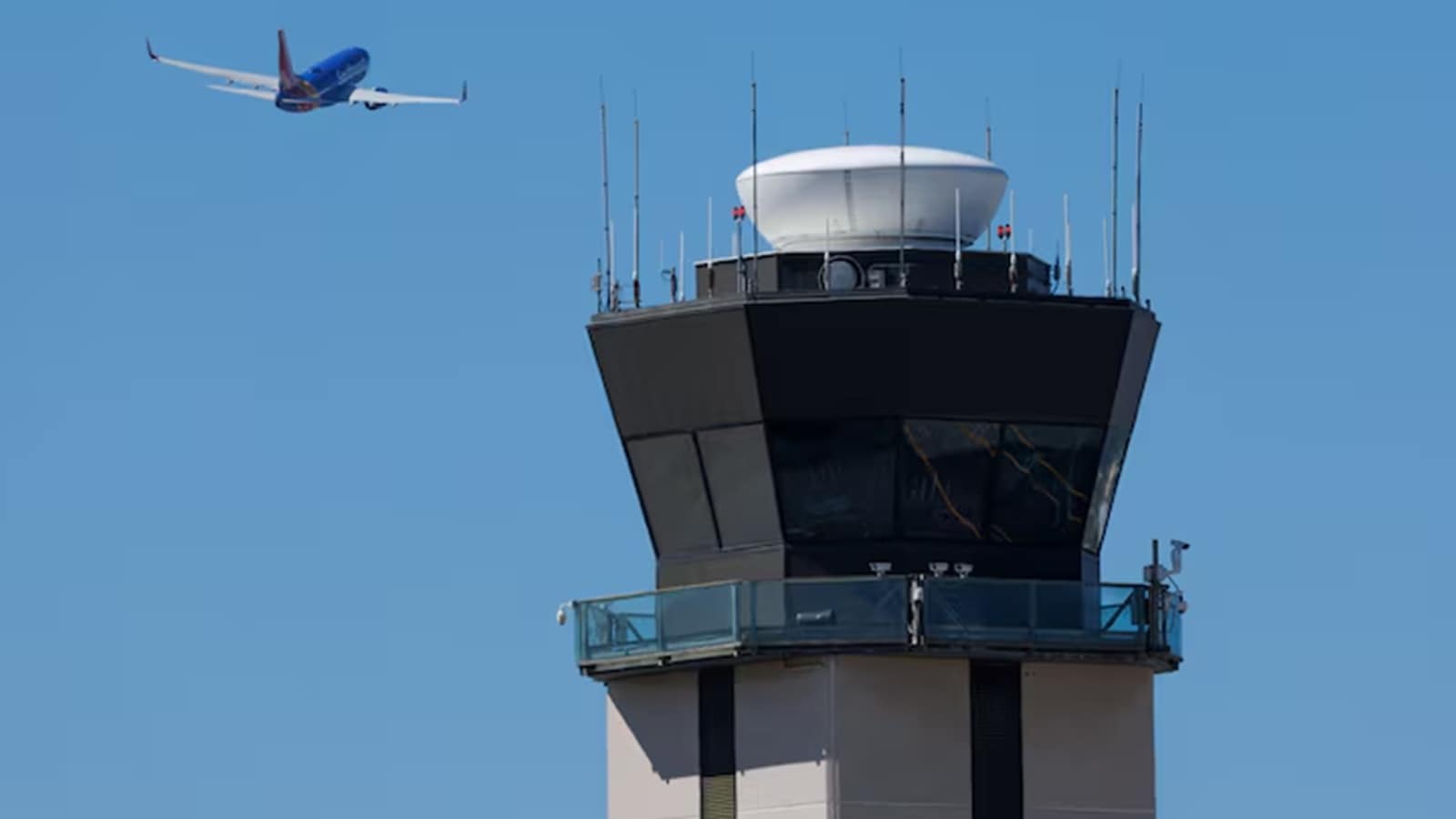 Staffing issues cause delays at several US airports, says FAA as