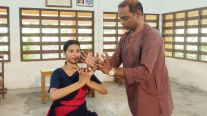 Sabri does the Kathakali: On Vijayadashami, a first at Kerala Kalamandalam as Muslim girl takes the stage