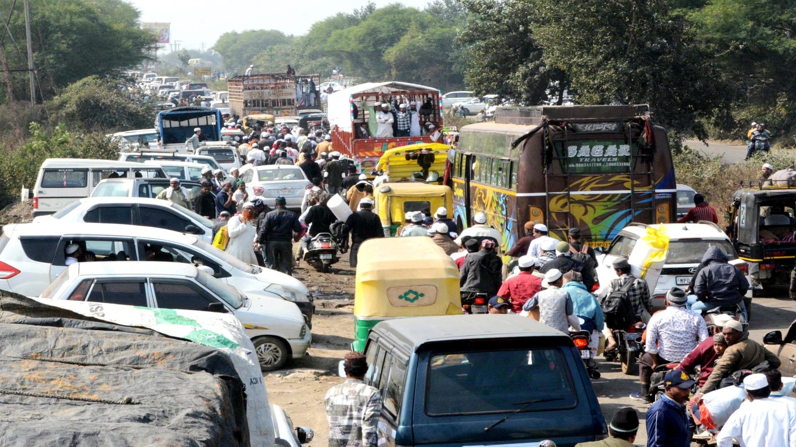 Traffic snarls due to re-carpeting work at Junction No. 26 in Chandigarh, police urge commuters to take alternative routes